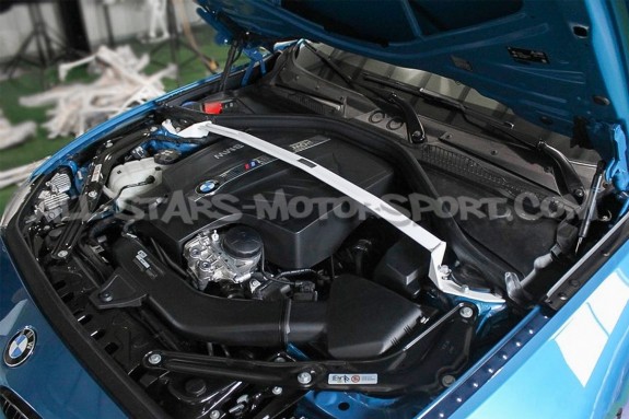 BMW M2 / 235i / 240i F2x and 335i / 340i F3x Ultra Racing Front Upp...