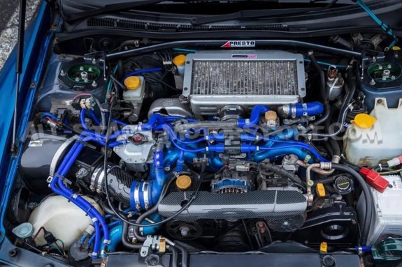 Admission carbone Gruppe M pour Subaru Impreza GT GC8
