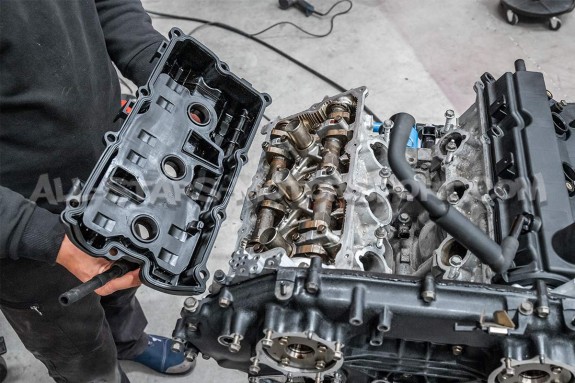 Nissan 350Z 03-06 Valve Cover Gasket - Left