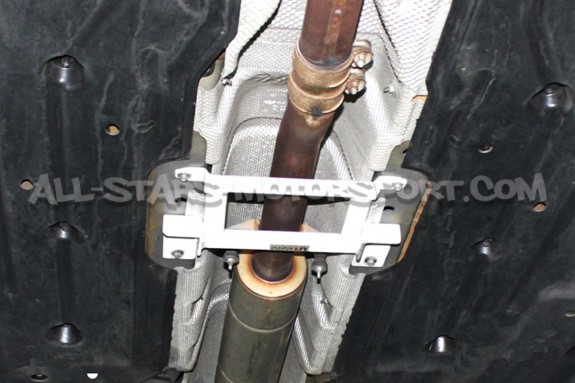 Mini Cooper S R56 Ultra Racing 4 Points Mid Lower Member Brace
