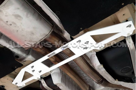Barre de renfort inférieure centrale 4 points Ultra Racing pour BMW...