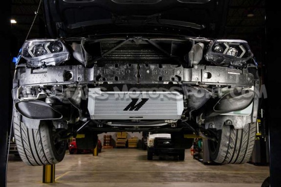 Radiateur d'huile Mishimoto pour BMW M5 E60