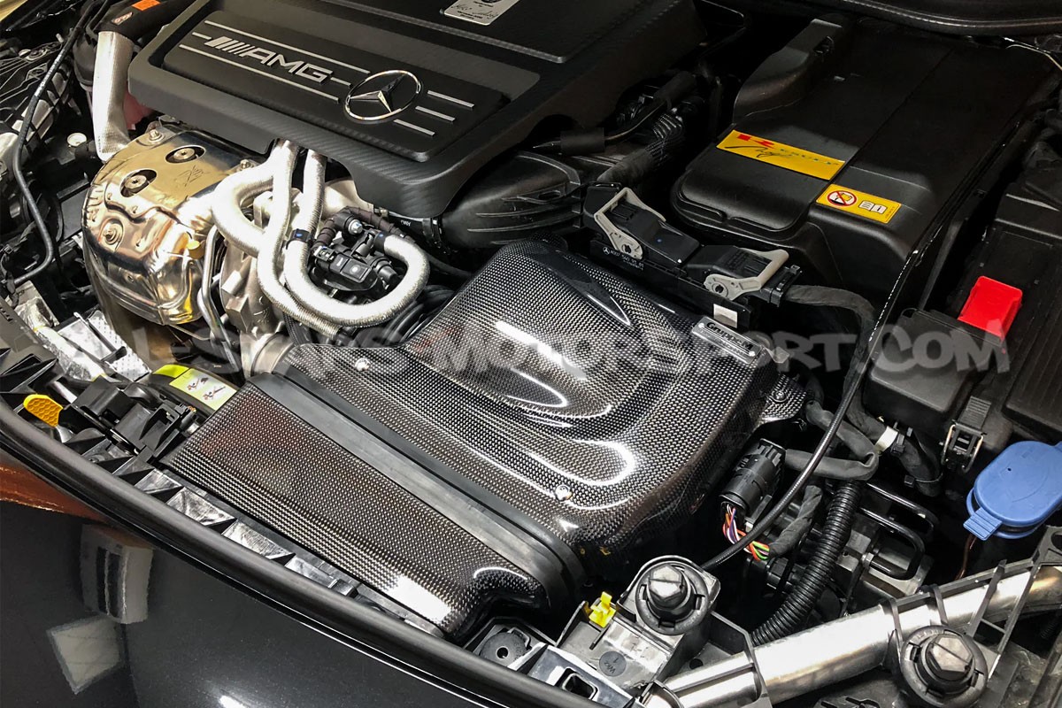 Admission carbone Gruppe M pour Mercedes CLA / A45 AMG W176