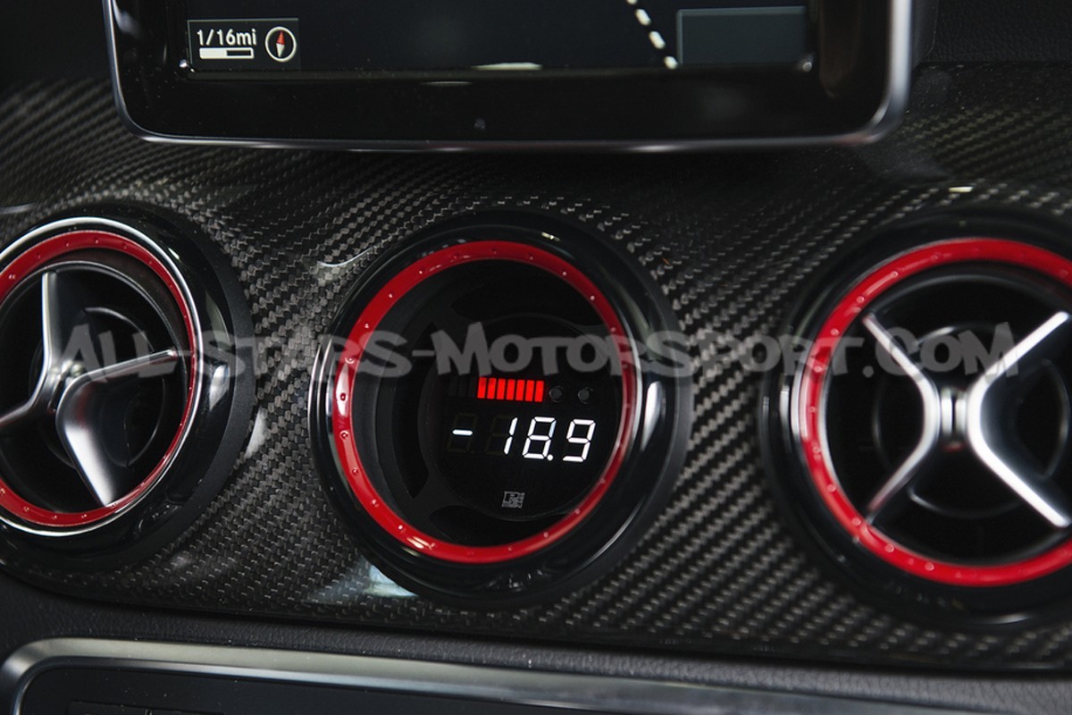 Reloj digital P3 Gauges para rejilla de ventilacion de Mercedes A45 AMG W176