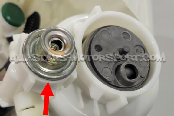 Regulateur de carburant immergé Deatschwerks pour Mazda 3 MPS 09-13...