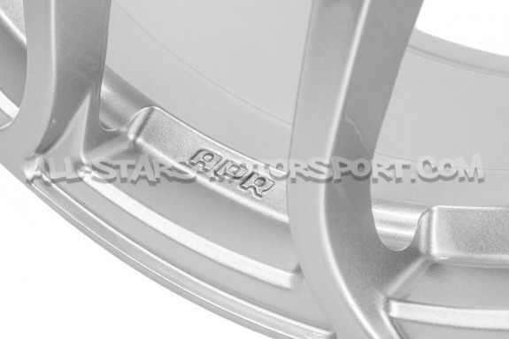 Llanta APR A01 Flow Formed 20 x 9 ET42 Silver