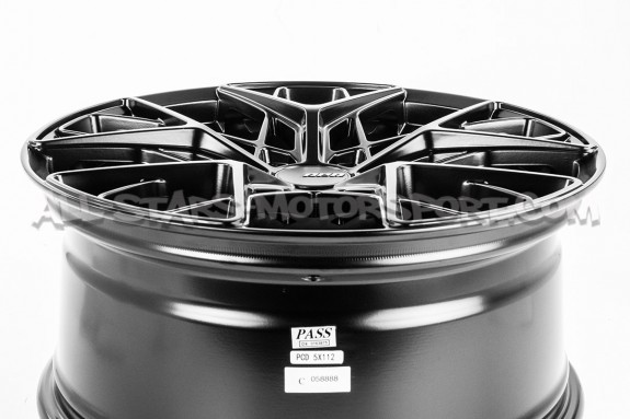 Llanta APR A02 Flow Formed 19 x 8.5 - 5x112 ET45 - Negro