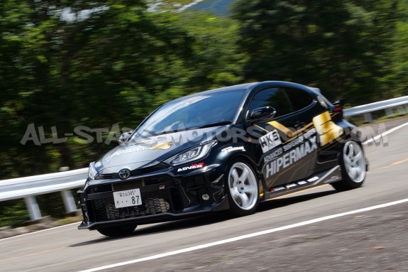 Suspension roscada HKS Hipermax S para Toyota Yaris GR Gen.1