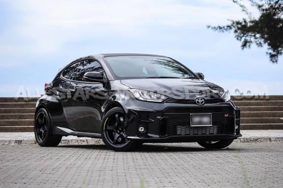 Rays Gram Lights 57CR Wheel 18x9.5 - 5x114.3 ET38 - Black