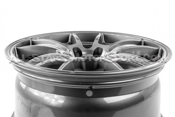 Llanta Racingline Cup Edition Evo 18 x 8.5 ET45 5x112 - Gunmetal