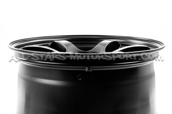 Rays Gram Lights 57DR Wheel 18x9.5 - 5x114.3 ET22 - Black