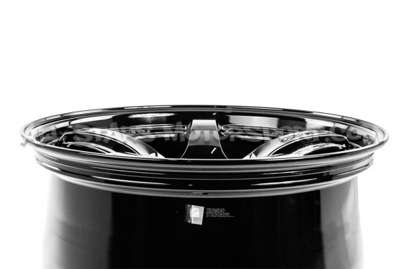 Jante Rays Gram Lights 57CR 18x10.5 - 5x114.3 ET22 - Black