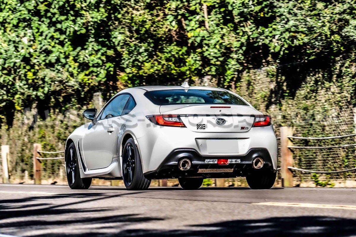 Echappement catback Armytrix pour Toyota GR86 et Subaru BRZ ZD8
