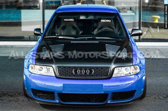 Capo de carbono Seibon ER-Style para Audi S4 B5 / RS4 B5