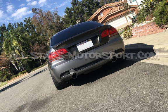 Malle en carbone Seibon CSL-Style pour BMW 335i et M3 E92