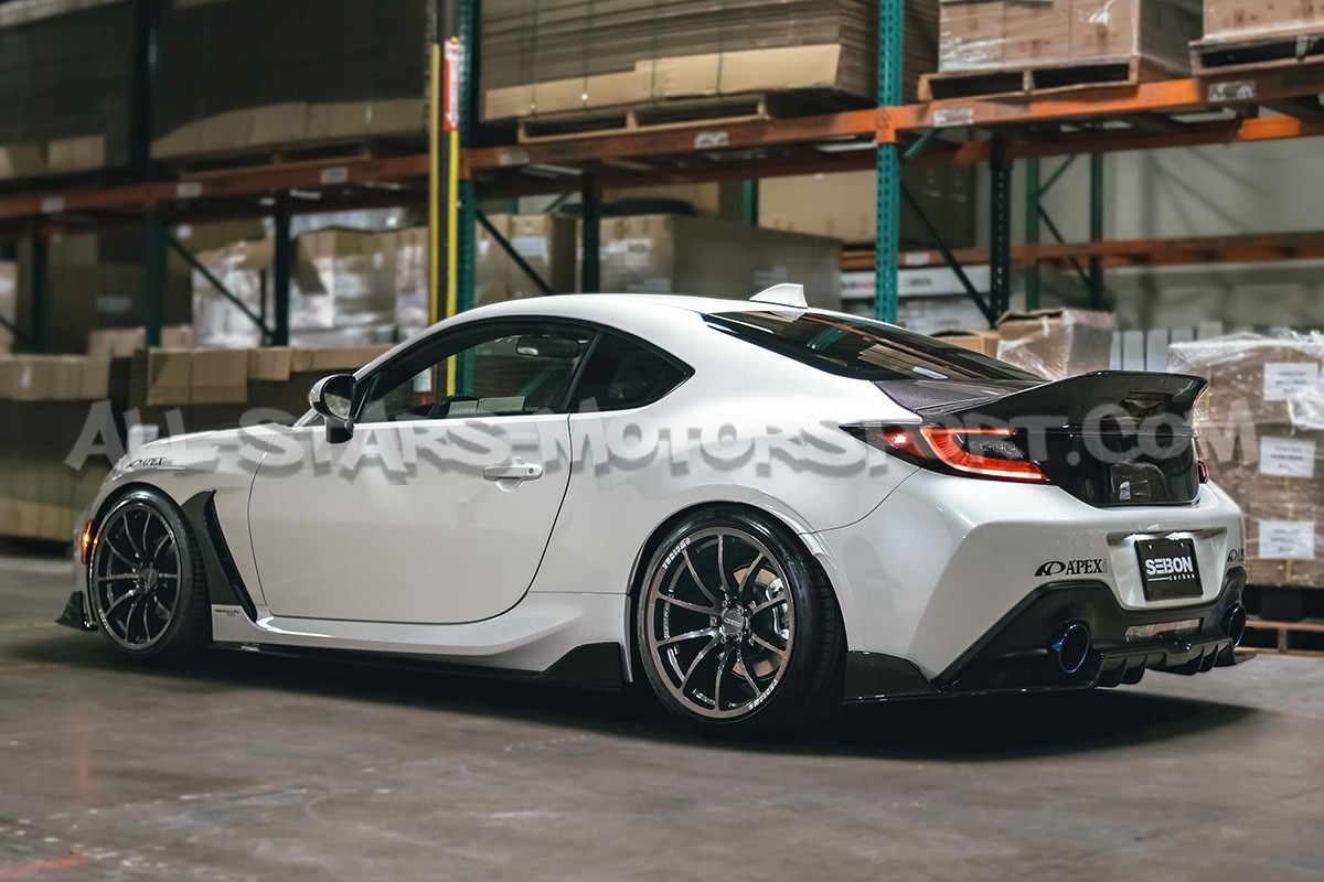Malle en carbone Seibon MB-Style pour Toyota GR86 / Subaru BRZ ZD8