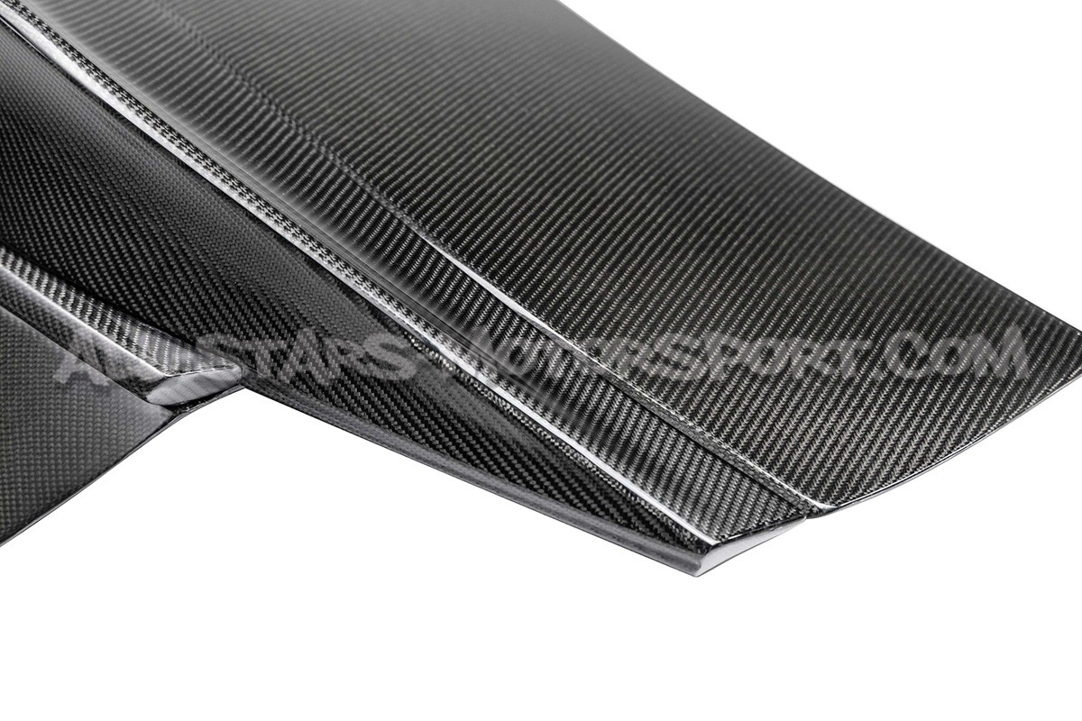 Malle en carbone Seibon MB-Style pour Toyota GR86 / Subaru BRZ ZD8