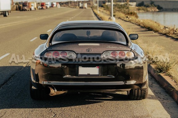 Maletero de carbono Seibon para Toyota Supra MK4