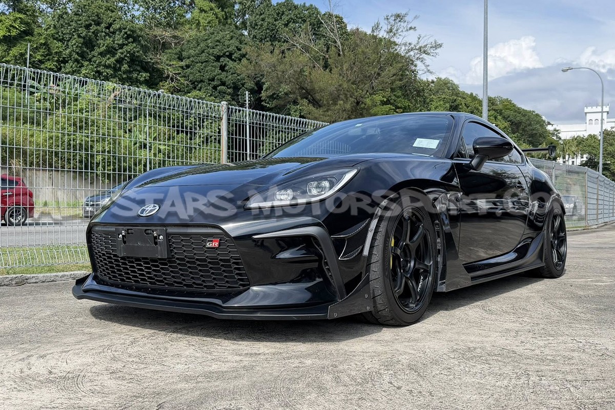 Suspension roscada HKS Hipermax R para Toyota GR86 / Subaru BRZ ZD8