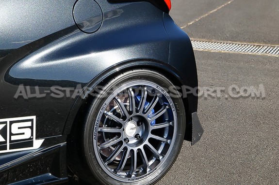 Extensions d'ailes HKS pour Toyota Yaris GR