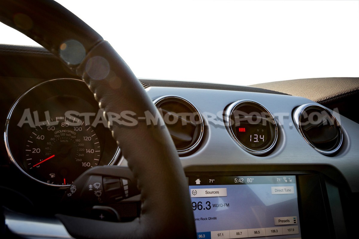Manomètre multi digital P3 Gauges pour Mustang S550 Ecoboost / GT