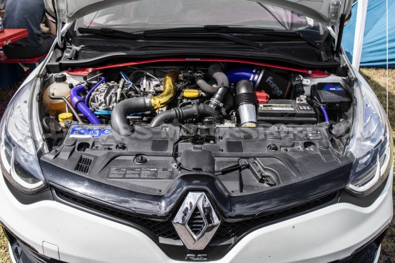 Forge intake for Clio 4 RS Trophy 220