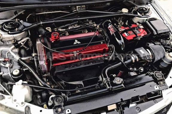 Mitsubishi Lancer Evo 8 / 9 Injen intake