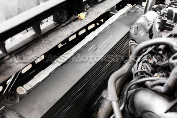 Tapa del deposito de refrigerante Racingline para 2.0 TFSI EA888.3 / 2.5 TFSI