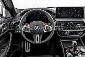 Reloj digital P3 Gauges para rejilla de ventilacion de BMW M5 F90 LCI