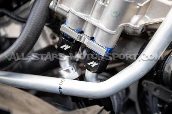 Kit de tubos Mishimoto para radiador de aceite de BMW M3 F80 / M4 F...