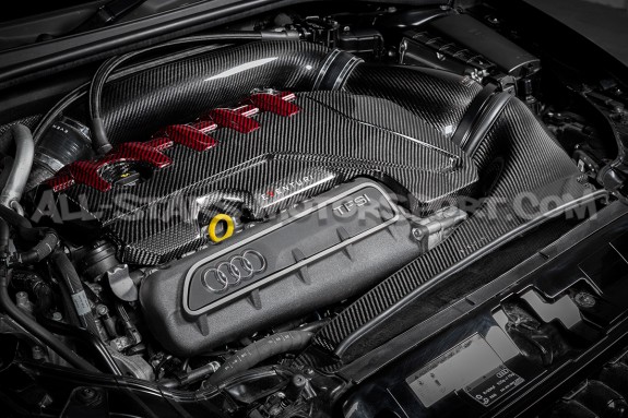 Couvre moteur carbone et kevlar rouge Eventuri pour Audi RS3 8V.5 /...