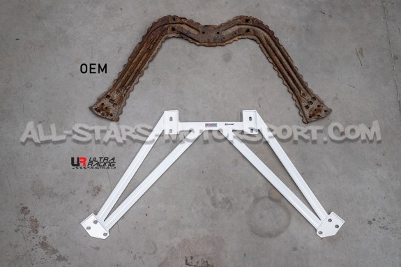 Barre de renfort inférieure arrière 4 points Ultra Racing pour Niss...