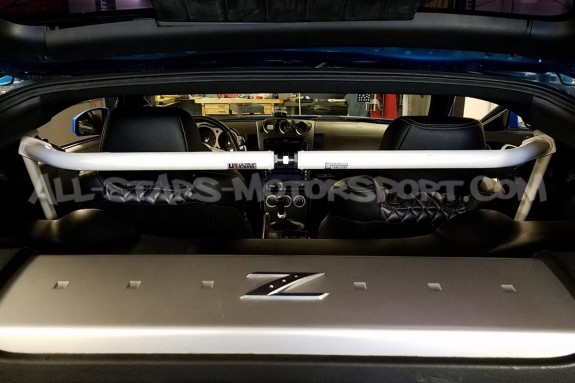Nissan 350Z Ultra Racing C-Pillar Brace / Room Bar