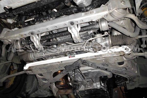 Barra de refuerzo inferior delantera Ultra Racing para BMW 335i E92