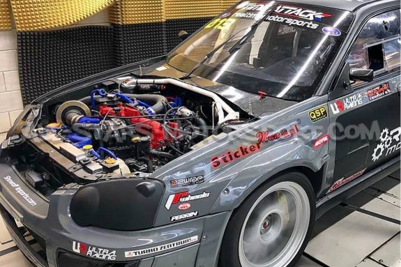 Barre anti rapprochement avant Ultra Racing pour Subaru Impreza WRX...