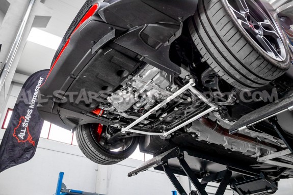 Renfort inférieur avant 4 points Ultra Racing pour Mini Cooper S / ...