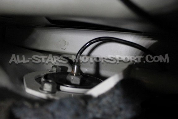 Barre anti rapprochement arrière Ultra Racing pour BMW M5 E60