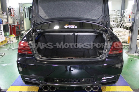 Barra de torreta trasera Ultra Racing para BMW 335i E92 / M3 E92