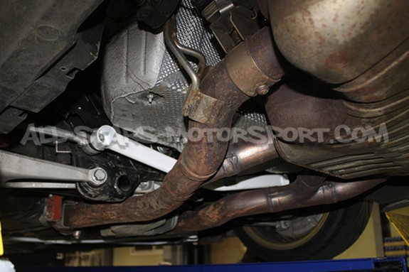BMW M3 F80 / M4 F8x Ultra Racing Rear Lower Bar