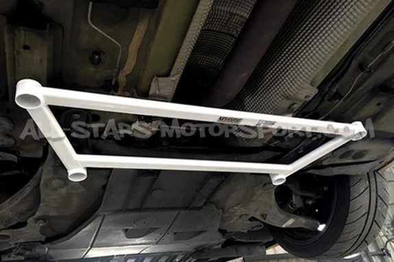 Renfort inférieur avant 4 points Ultra Racing pour Renault Megane 3 RS