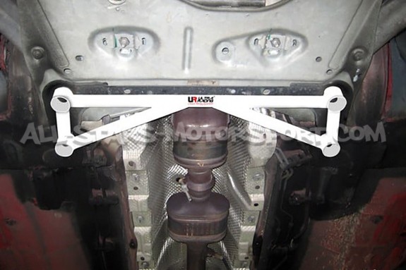 Renfort inférieur avant 4 points Ultra Racing pour Renault Clio 3 RS