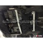 Renfort inférieur avant Ultra Racing pour Mercedes A45 AMG W176
