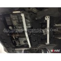 Refuerzo inferior delantero Ultra Racing para Mercedes A45 AMG W176